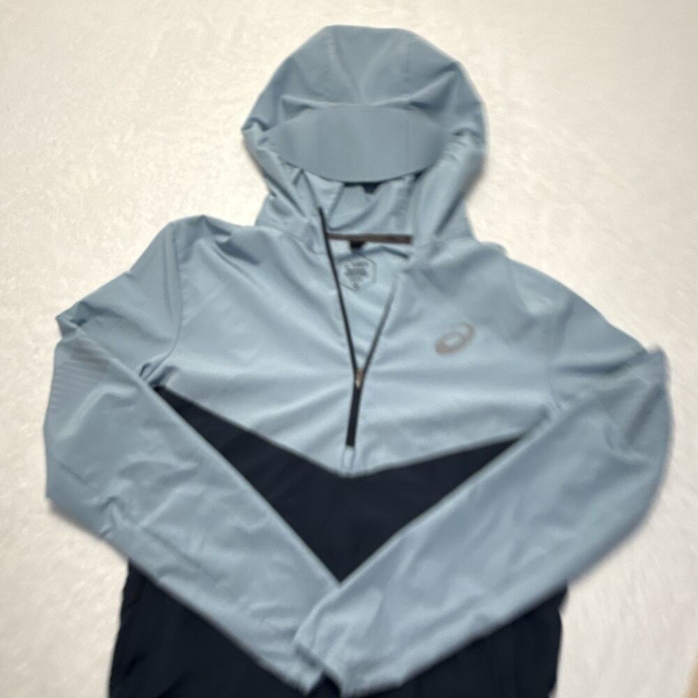 ASICS Lightweight Windbreaker Size Men’s Small Color Blue.